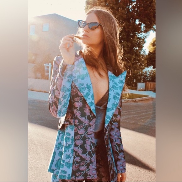 NEW ELLIATT Amore Jacquard Blazer - Picture 7 of 11